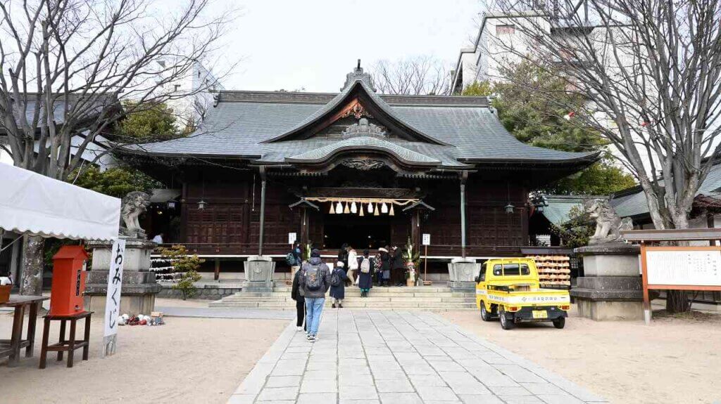 四柱神社