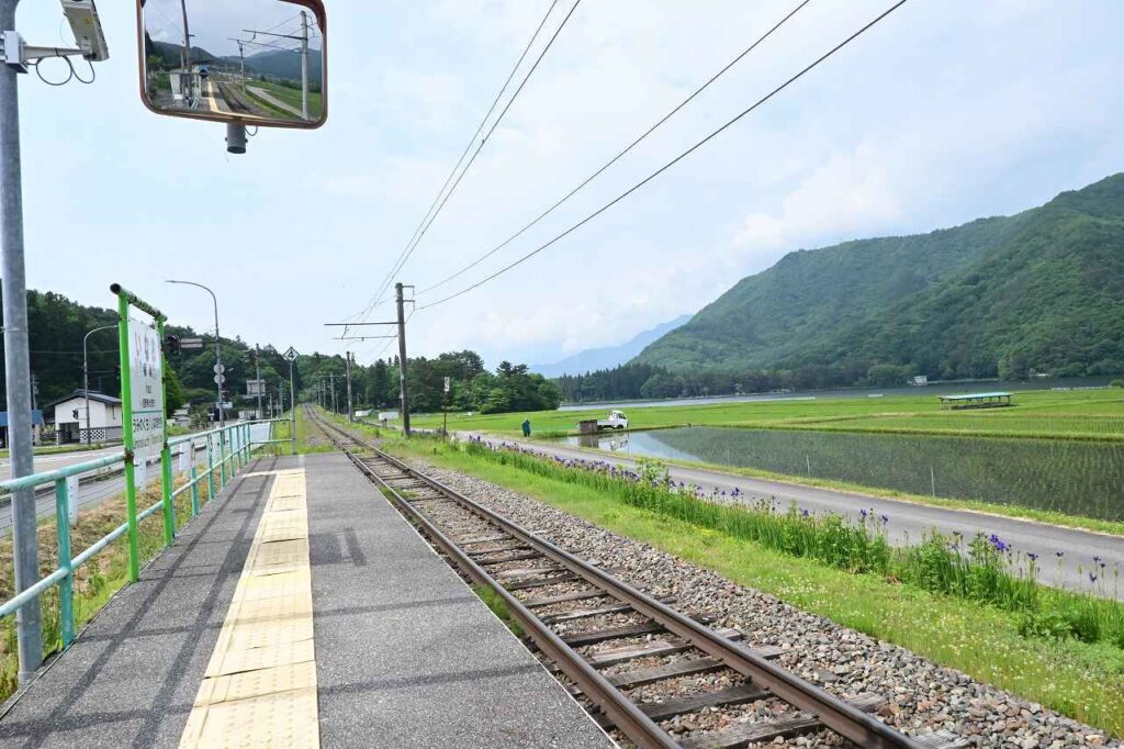 稲生駅