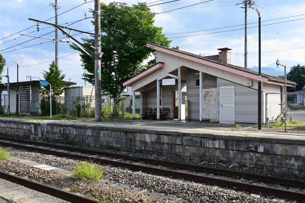 信濃木崎駅